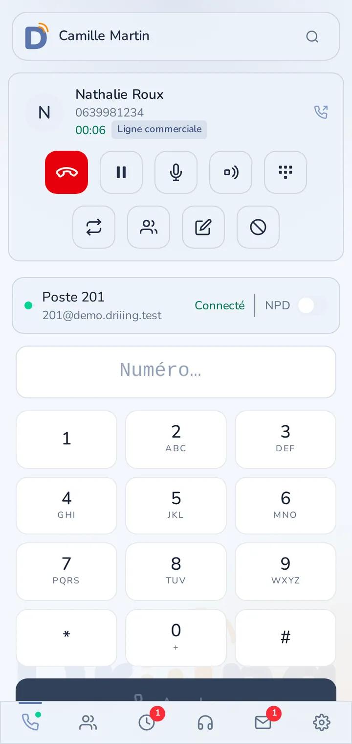Application Driiing pendant un appel : mise en attente, transfert et conférence